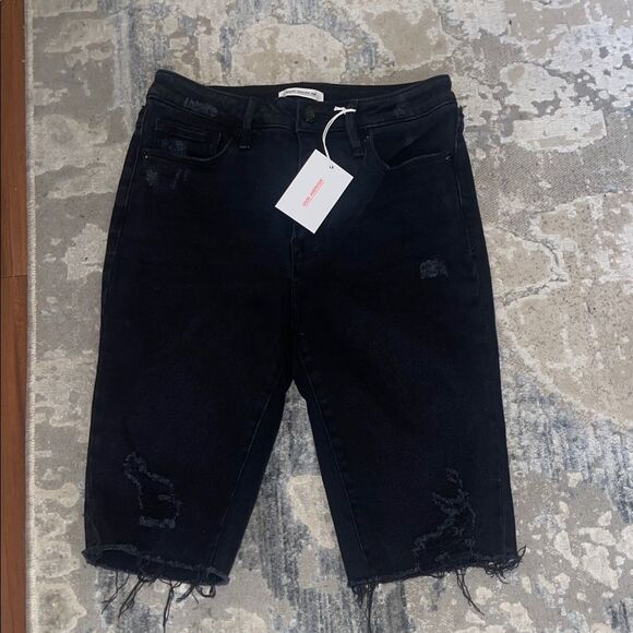 Good American Black Distressed Denim Shorts - Picture 1 of 4